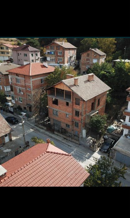 Продавам къща в гр.Асеновград кв.Долни Воден