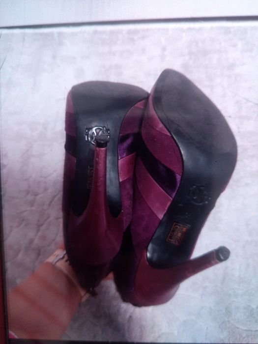 Дамски боти обувки GUESS 38 номер