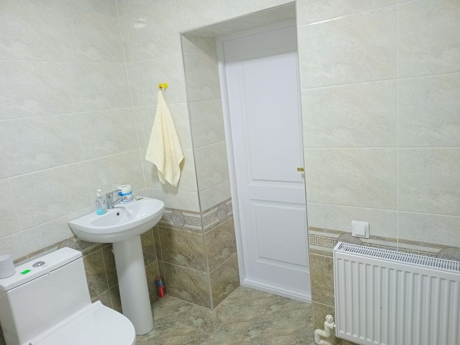 Оқамурда 3 хонали янги, подключ квартира, шаҳаргача 6 дақиқа