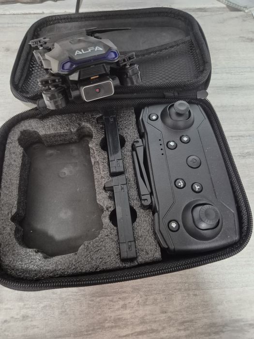 Дрон            .