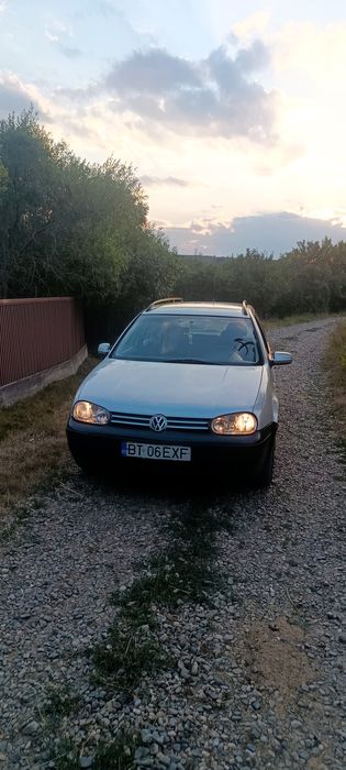 Vând Golf 4 benzină
