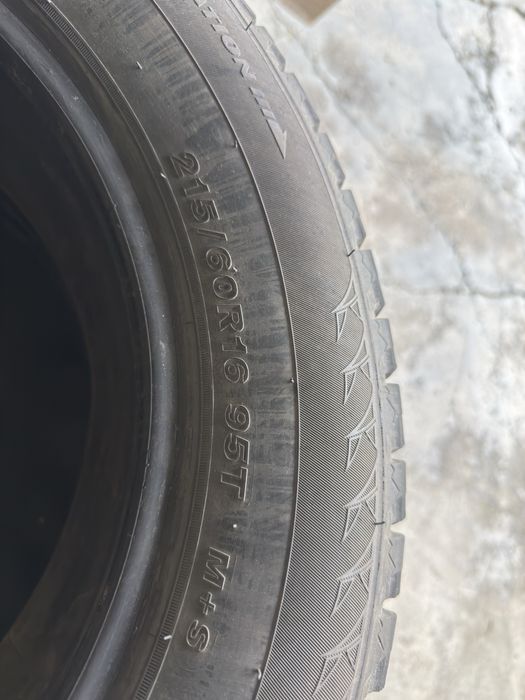 Зимние шины 215/60/16