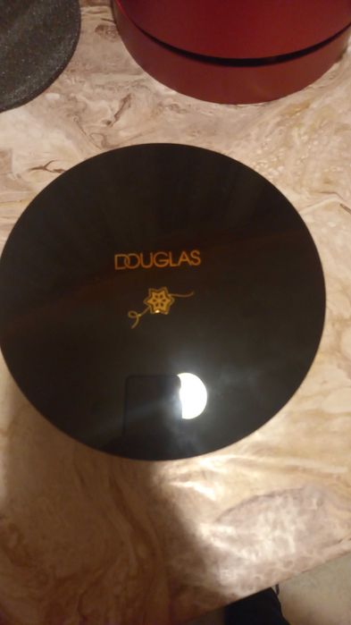 Сет Гримове Дъглас***