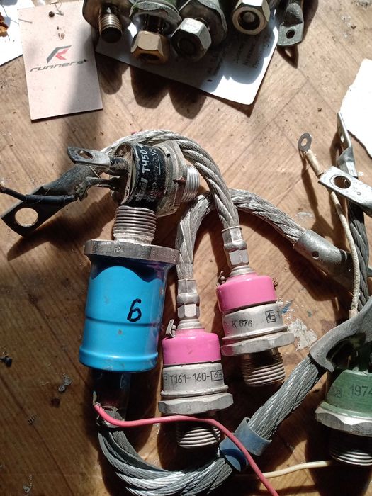 Мощни диоди Д160