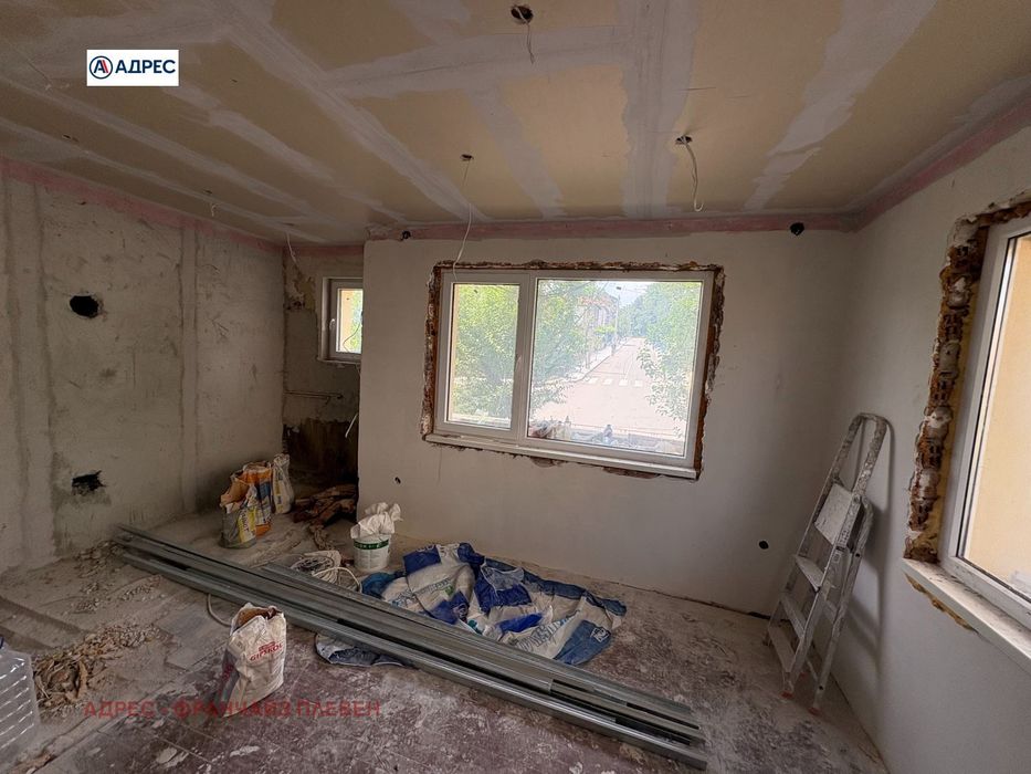 Продава се Тристаен апартамент в Мездра - 120 кв.м за 850 €/кв.м - Снимка #5