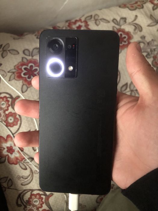 Oppo reno 7 в идеальном сост