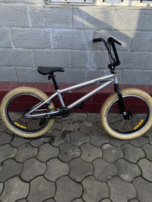 трюковой велосипед BMX