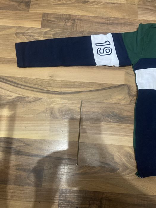 Блуза на Tommy Hilfiger