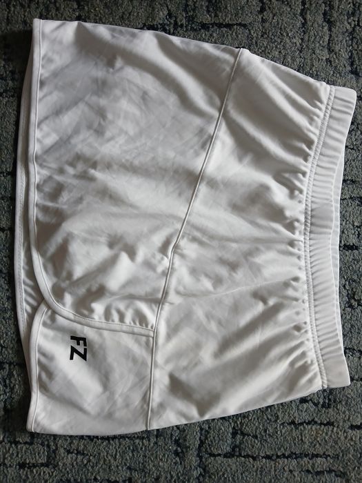 Тенис поличка с панталонки