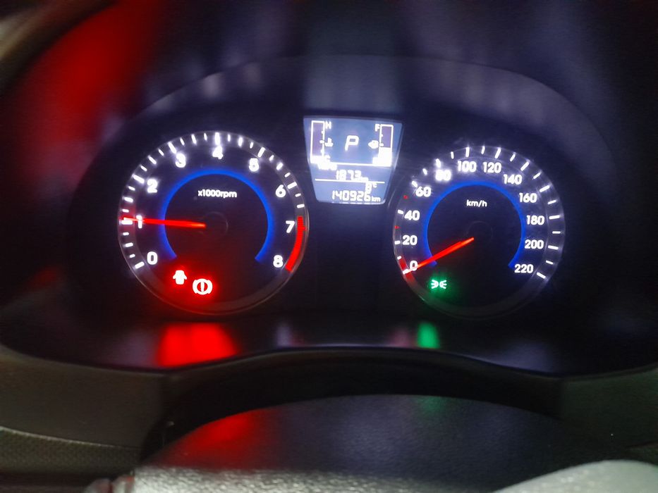 Продам авто 2015 года автомат
