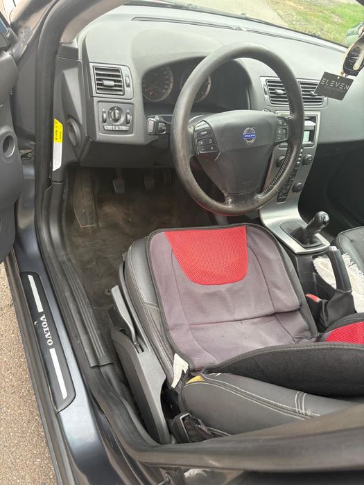 VOLVO V50 2004 — imagine 4