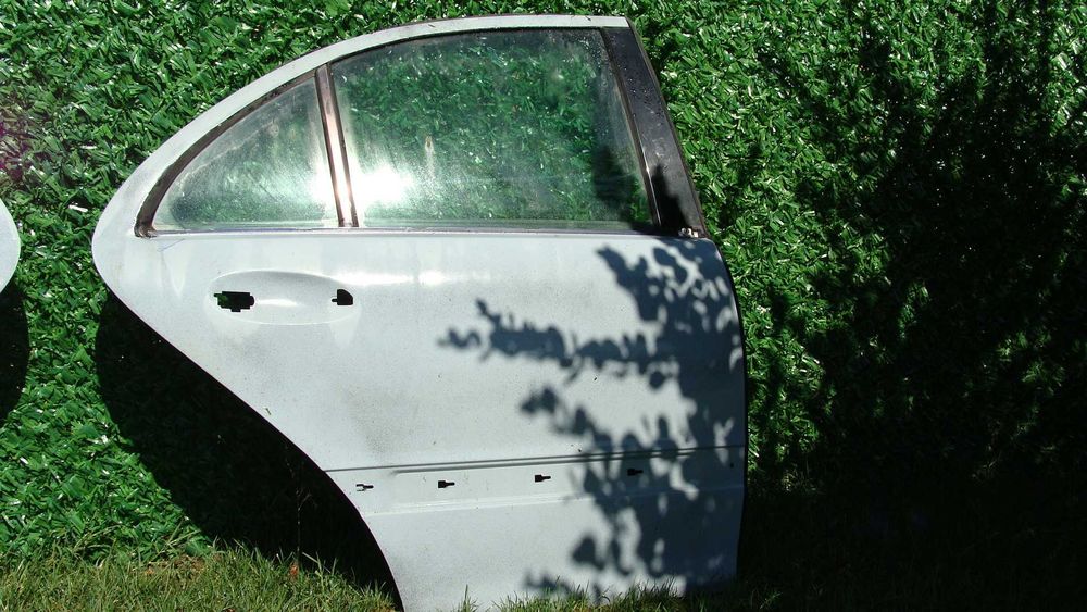 врати капак багажник вежди за mercedes c class w203
