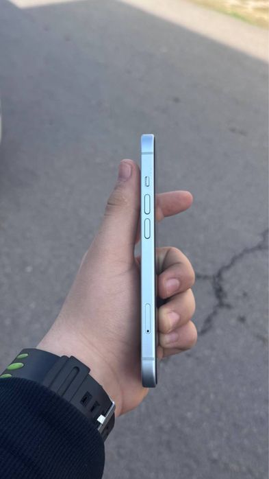 Айфон 15 в отличном состоянии