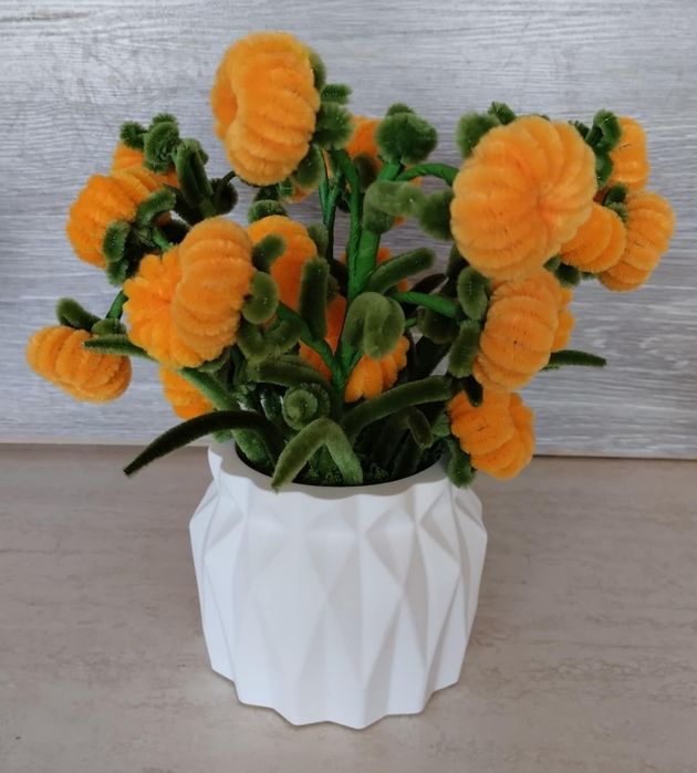 Цветя от телени пръчици