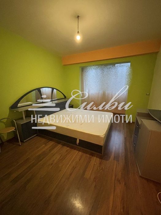 Дава се под наем Тристаен апартамент в Шумен, Болницата - 92 кв.м за 255 € - Снимка #1