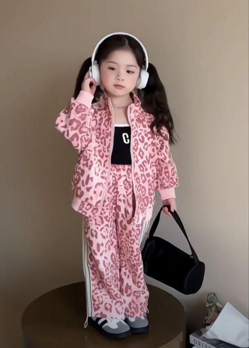 Стильные платья на девочек