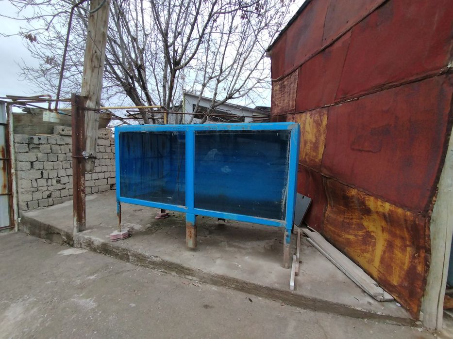 Аквариум больше двух тоновый срочно продаётся