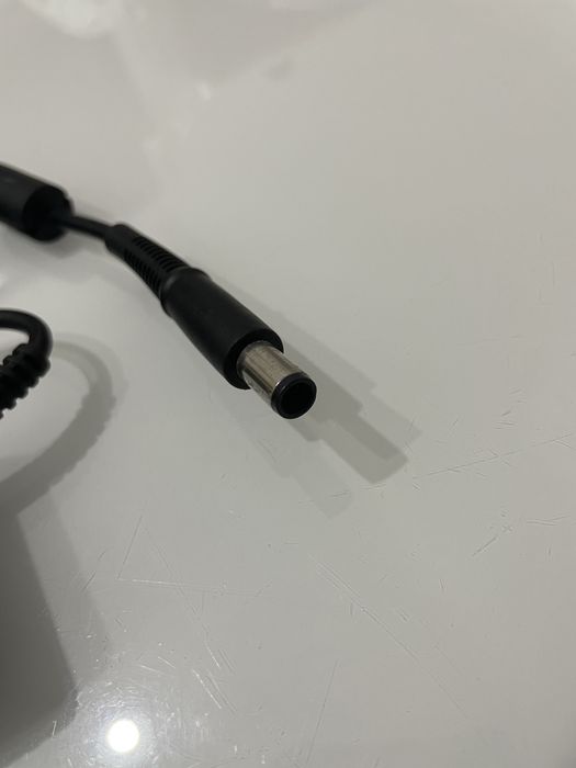 Продаю зарядное устройство для компьютера.