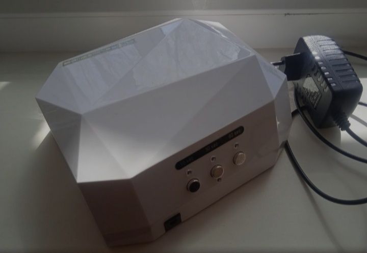 Лампа для маникюра