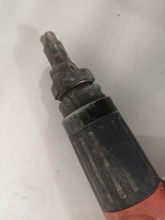 Пистолет за пирони - Hilti DX460