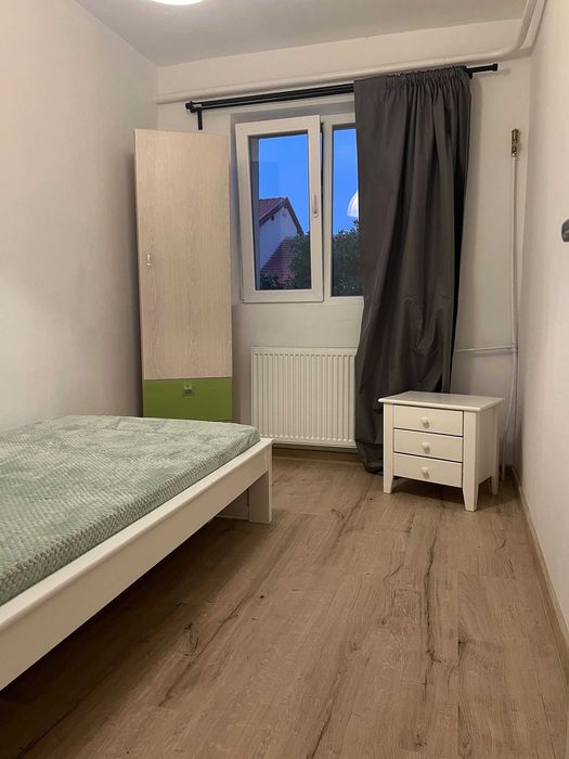 Inchiriez apartament cu 3 camere, zona complexul studentesc, Timisoara