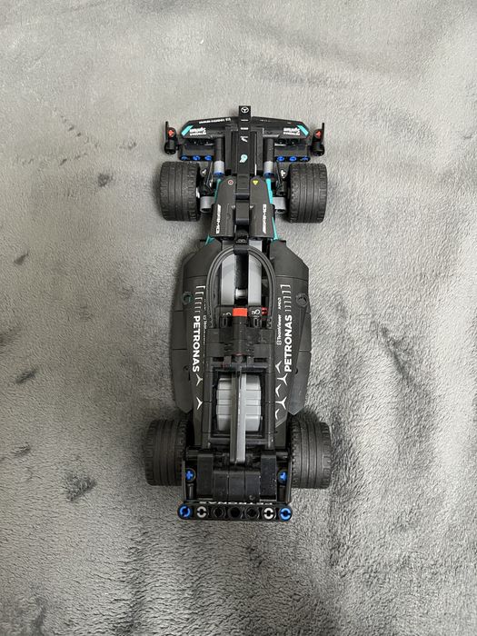 Лего Technic Mercedes F1