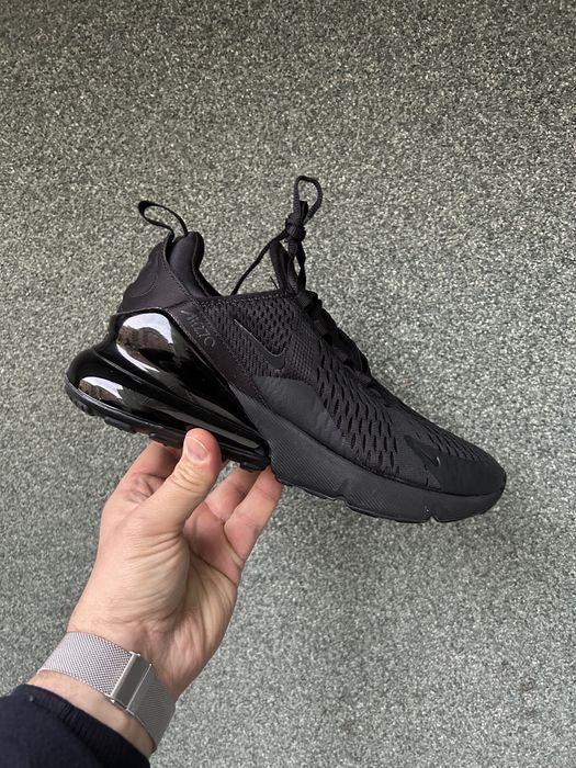 Nike Air Max 270 Triple Black UK6/40номер/25см