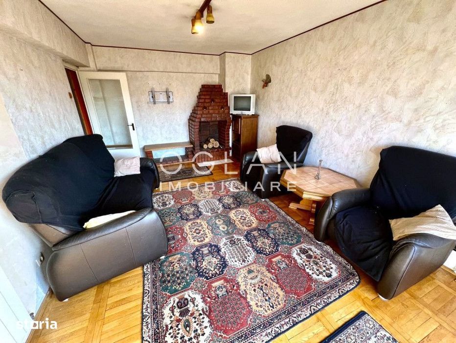 Apartament 4 camere, Etaj 3, Central, zona Garii