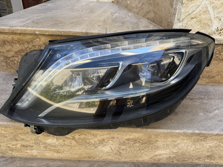 Фарове и стопове за S-класа W222