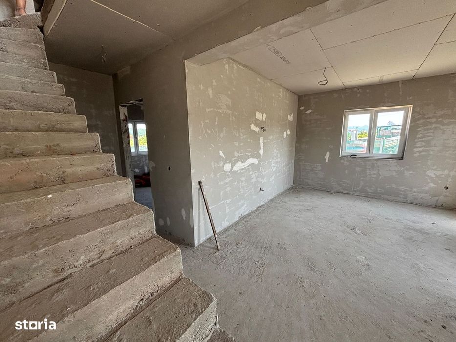 Viața la casă, liniște și munți la orizont – Duplexuri noi în Mohu