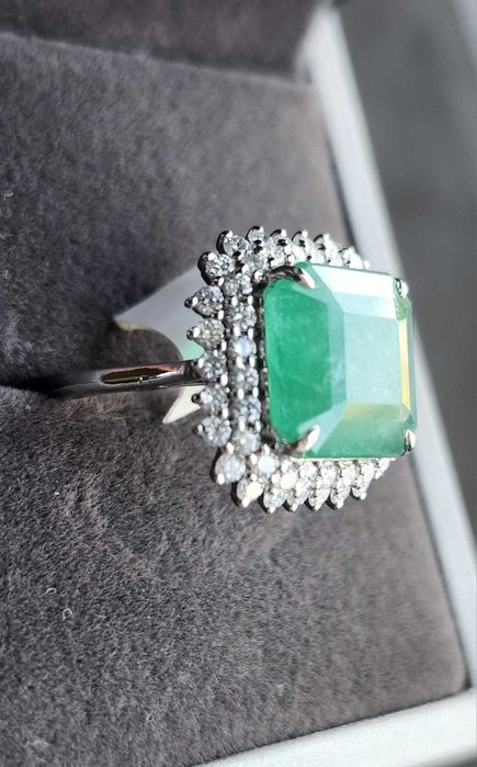 Inel 14K, smarald natural 6.69ct Zambia și 1.16ct diamante Certificat