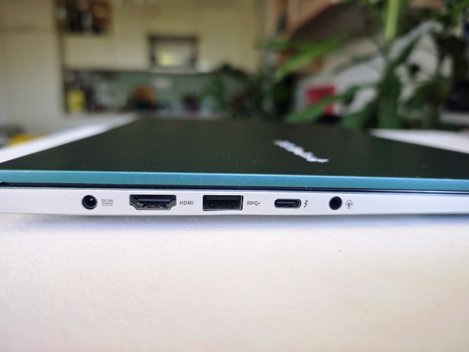 Laptop ASUS VivoBook S15 i5 Gen11 / Iris Xe / SSD / Full HD – stare foarte bună