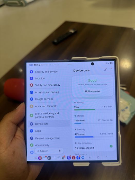 Продавам Samsung Galaxy Z fold 7 512 GB 2 години гаранция. Закупен на 6.03.2026г.