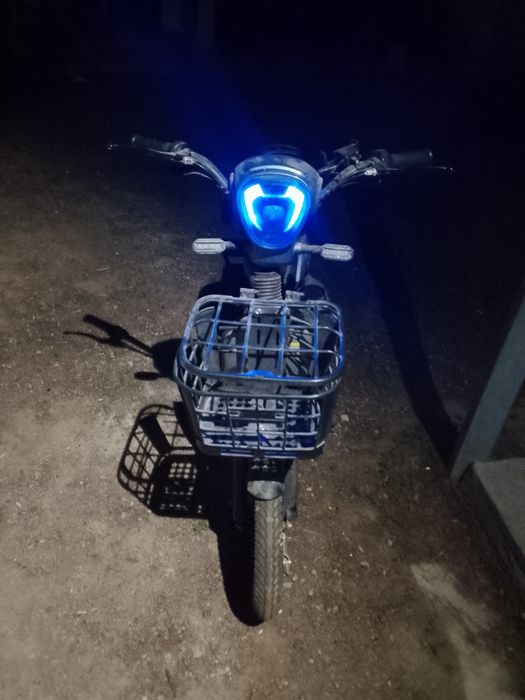Продаёться скутер evester 777