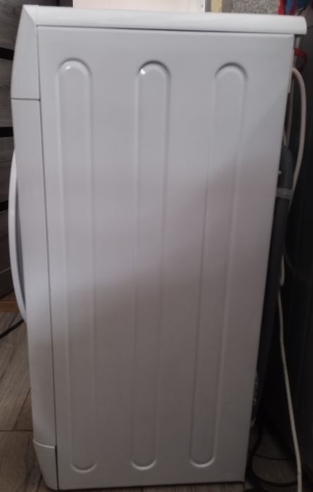 Продам стиральную машинку индезит