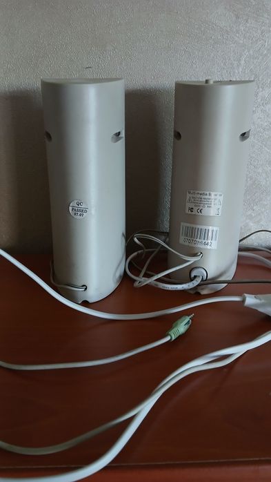 Тонколони за компютър и музикални аудио  техника.