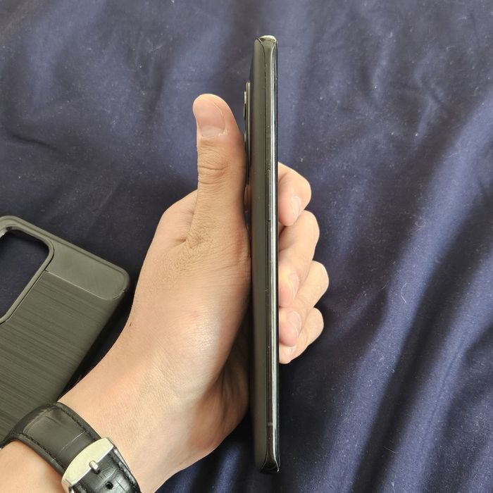 OnePlus 9 pro 8/256