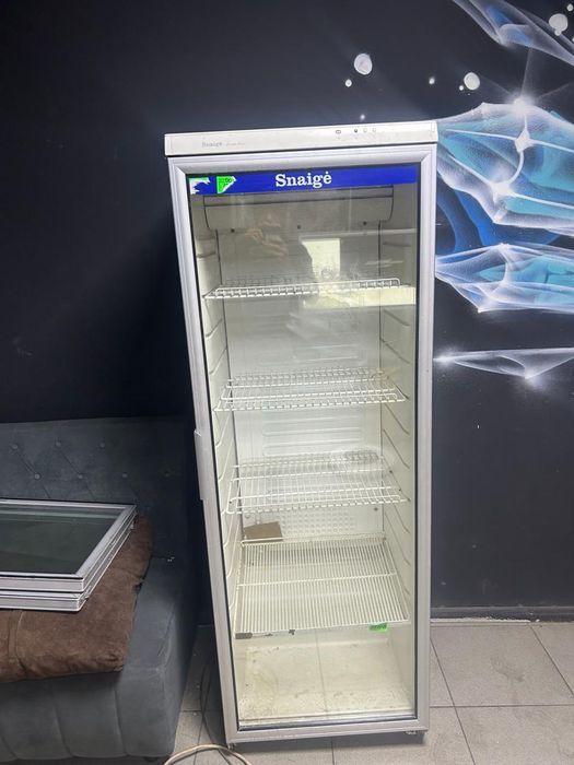 Холодильник в отличном состояний