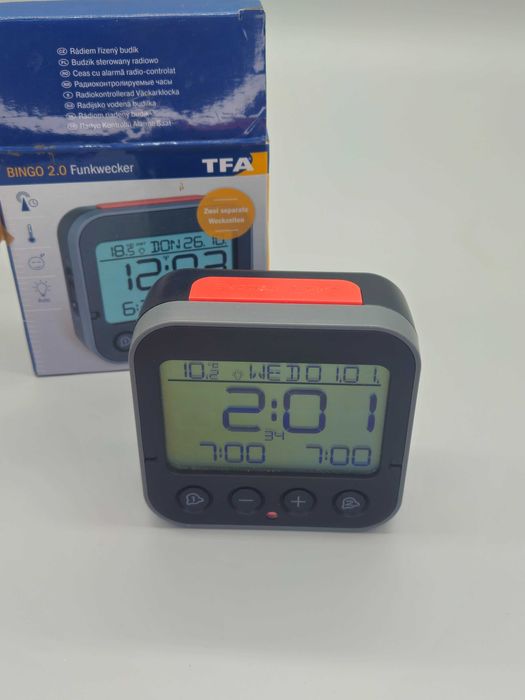 Радиоуправляем дигитален будилник BINGO 2.0 с температура и 2 аларми