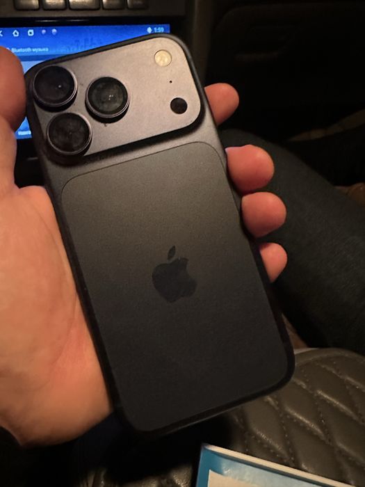 Продам айфон 17 про 256 е сим