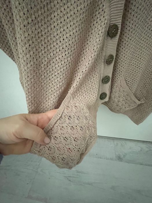 Cardigan tricot nou 25 lei