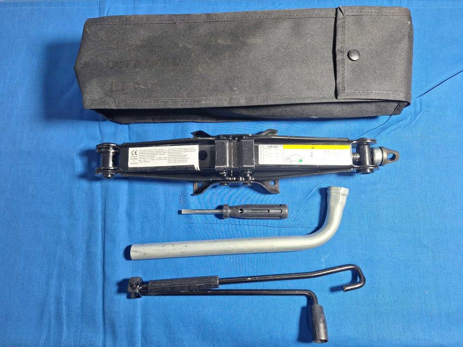 KIT Complet CRIC AUTO VW Golf Skoda Octavia Seat LEON + HUSA