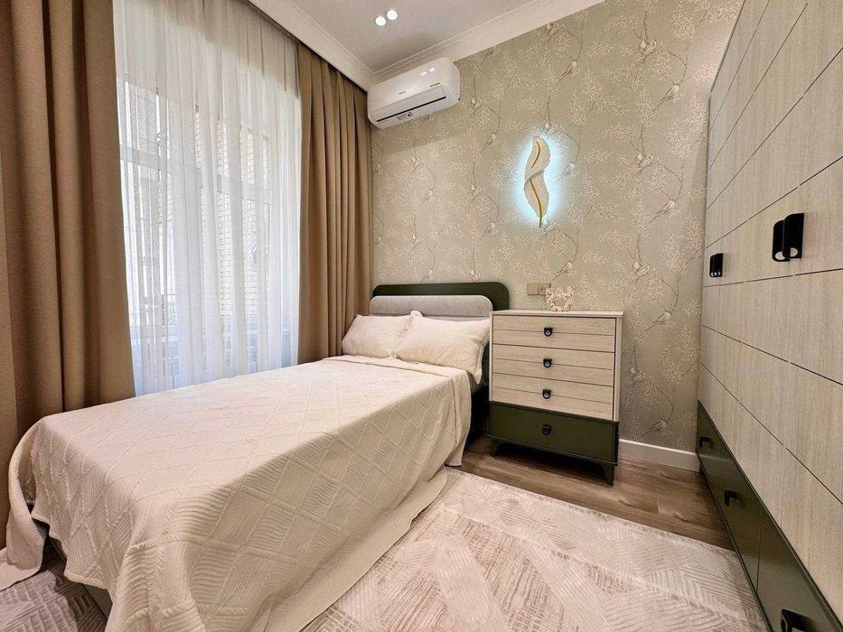 ПРОДАЕТСЯ 4/2/8 ЖК "Poytaxt Residence  Махтумкули ул "Макро