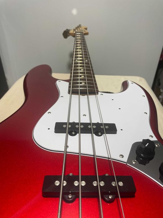 Бас китара Fender Jazz Bass
