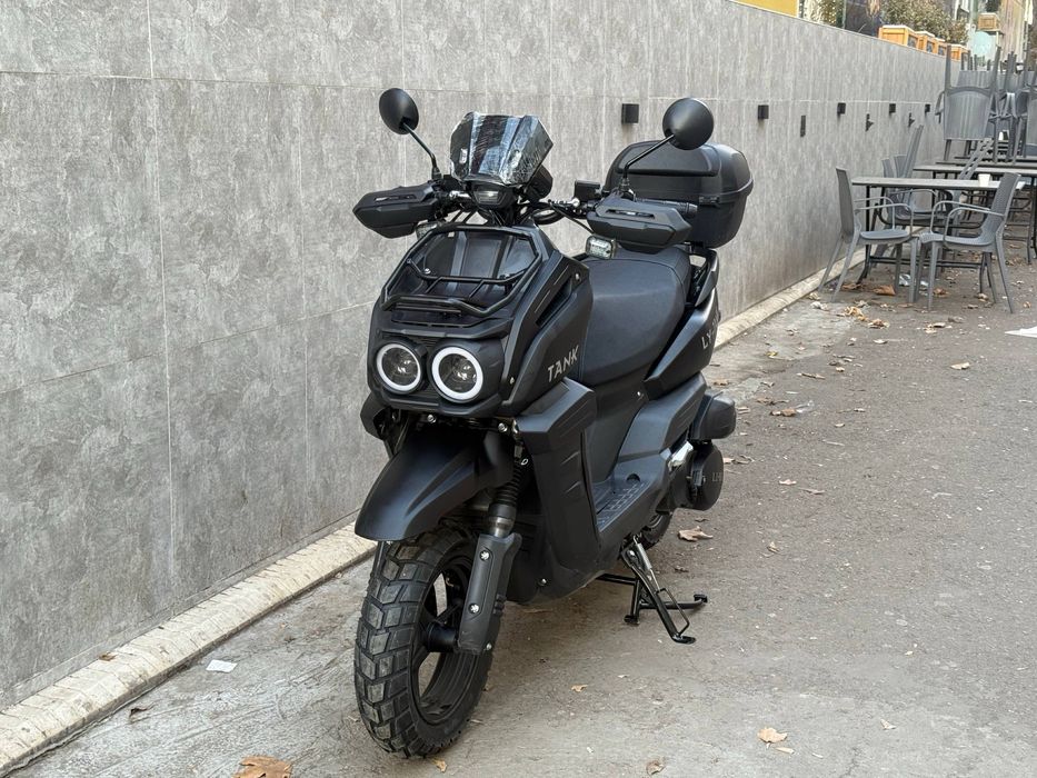 Новый скутер Танк 150сс