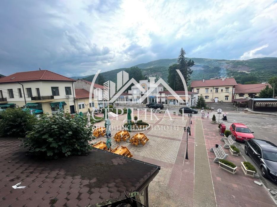 Продава се Етаж от къща в Земен - 150 кв.м за 257 €/кв.м - Снимка #2