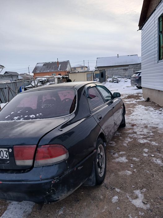 Продам машину мазда 626