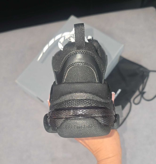 Сникърси  Balenciaga Triple S Clear Sole, 40 номер