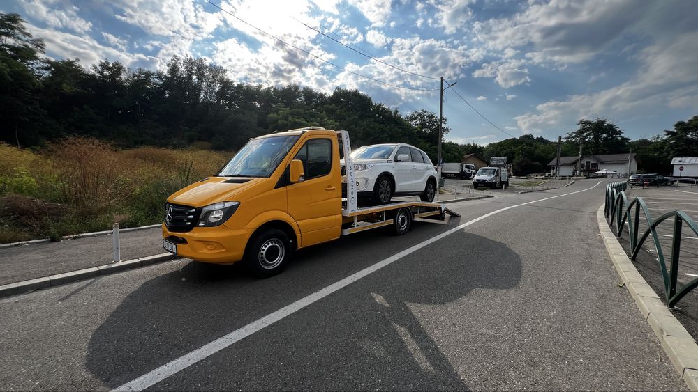 Se vinde  auto platforma Mercedes sprinter Ba14