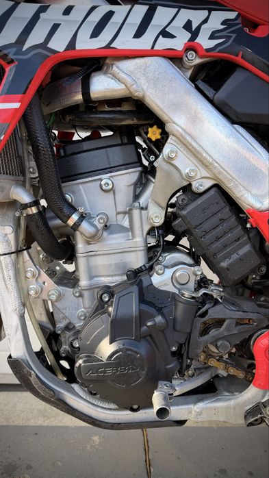 HONDA CRF 250 R an 2023